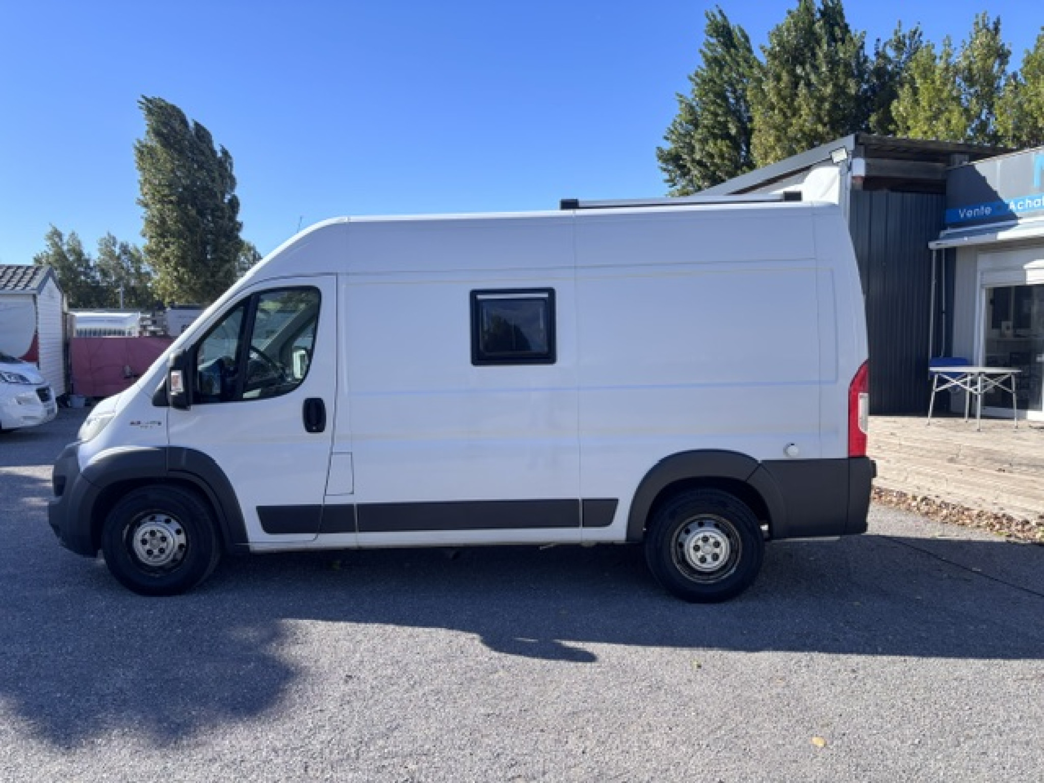 44044-04-2048.jpg